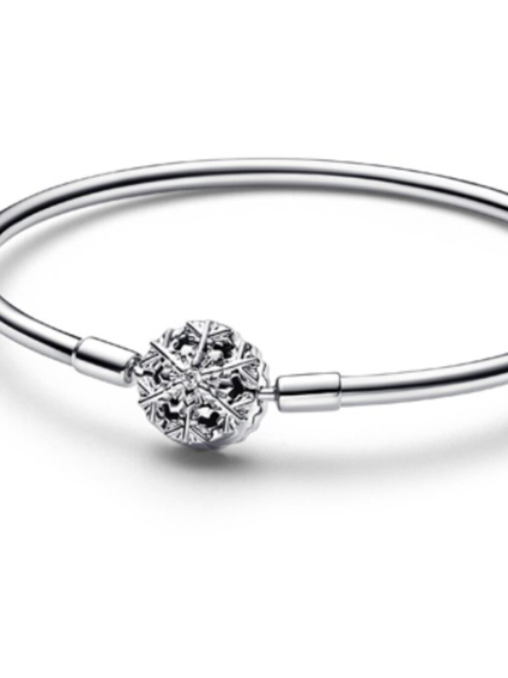 Brand New Silver Sparkling Snowflake Clasp Bangle